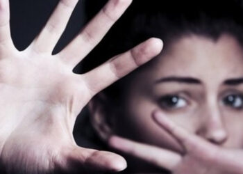 இளம் பெண்ணுக்கு கை வலி… மருத்துவர் கைது..! கதை அப்புடியா..!