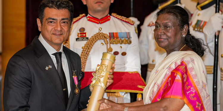 “நான் இன்னும் இதயத்தில் ஒரு எளிய நடுத்தர வர்க்க நபர் தான்” –  அஜித் குமார் நெகிழ்ச்சி!