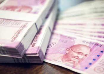 சேமிப்புக் கணக்கில் பணம் வைப்பதில் உச்ச வரம்பு இருக்கிறதா? RBI சொல்வது என்ன?