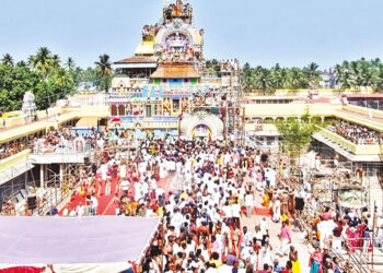 ஐந்து கோயில்களில் ஒரே நேரத்தில் கும்பாபிஷேகம். திரளான பக்தர்கள் பங்கேற்று வழிபாடு.