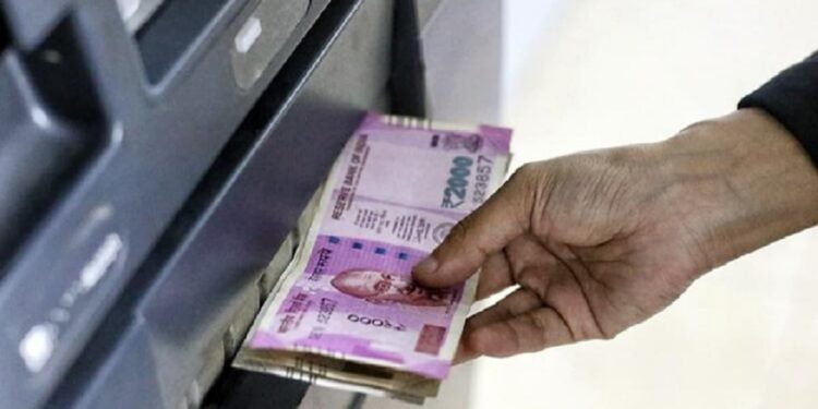 “ATM-க்களில் கட்டணம் கிடையாது” – வங்கி சேவைகளில் அதிரடி மாற்றம்