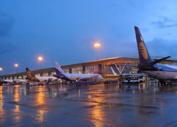 விமான பயணிகள் 3 மணி நேரத்திற்கு முன்பே விமான நிலையம் வர உத்தரவு : பாதுகாப்பு நடவடிக்கைகள் தீவிரம்