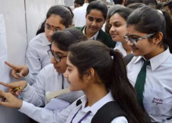 மார்க் குறைந்தால் ‘பெயில்’ : சி.பி.எஸ்.இ. பள்ளிகளில் அமல்