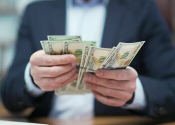 கடன் இல்லாத நாடு, இது எப்படி சாத்தியம்?