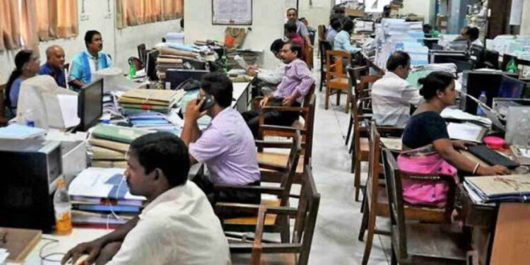 மத்திய அரசு ஊழியர்களுக்கு விரைவில் வருகிறது ஹாப்பி நியூஸ்