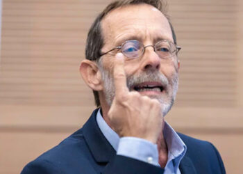 “காஸாவில் ஒரு குழந்தைகூட இருக்கக்கூடாது” – இஸ்ரேல் முன்னாள் உறுப்பினரின் கொடூரமான கூற்று சர்ச்சையை கிளப்புகிறது !