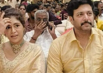 திருமணத்திற்கு நடிகர் ரவி மோகனுடன் ஜோடியாக வந்த பெண்