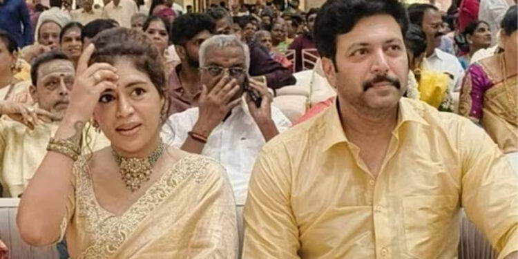 திருமணத்திற்கு நடிகர் ரவி மோகனுடன் ஜோடியாக வந்த பெண்