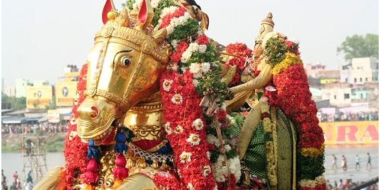 அழகர் ஏன் கள்ளர் வேடத்தில் வருகிறார்?