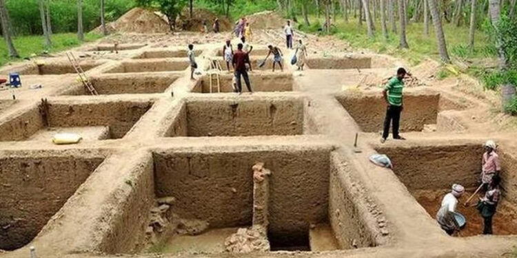 கீழடி அறிக்கையைச் சுற்றிய சர்ச்சை தொடரும் : அமர்நாத் Vs தொல்லியல் துறை – மத்திய அரசு விளக்கம் வெளியீடு