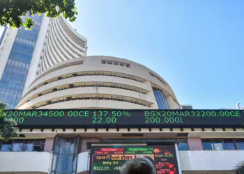 சென்செக்ஸ் இத்தனை புள்ளிகளுக்கு மேல் சரிவா..?