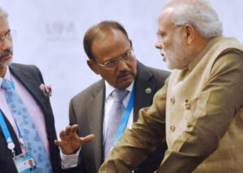 டெல்லியில் பிரதமர் அவசர ஆலோசனை