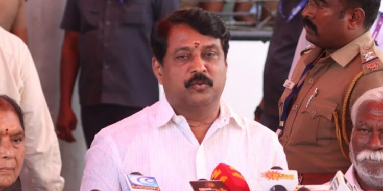 மாடியில் ED ரையிடும் கீழே பேச்சுவார்த்தையும்… பயந்து போன திமுக – நயினார் நாகேந்திரன்