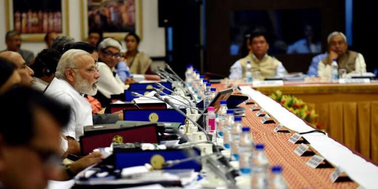 டில்லியில் நிதி ஆயோக் கூட்டம் : பல மாநில முதல்வர்கள் பங்கேற்பு – தமிழகத்திற்கு நிதி கோரிக்கை