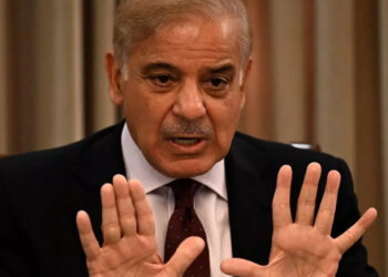 “அனைத்து பிரச்னைகளுக்கும் இந்தியாவுடன் பேச்சுவார்த்தை நடத்த தயார் ” – பாக் பிரதமர் அறிவிப்பு