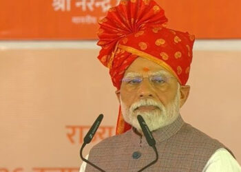 என் ரத்த நாளங்களில் பாய்வது ரத்தம் அல்ல ; கொதிக்கும் சிந்துார் : பிரதமர் மோடி ஆவேசம்