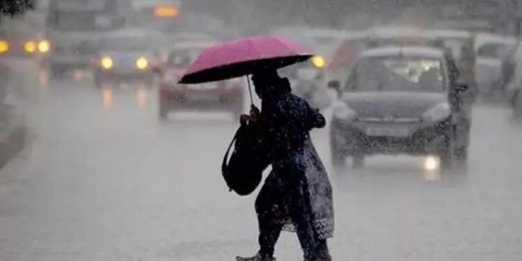 ரெட் அலர்ட் மக்களே… கொட்டப்போகும் கனமழை ! எங்கு எச்சரிக்கை தெரியுமா ?