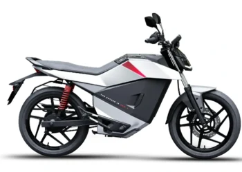 “வண்டிய எப்போ சார் கொடுப்பீங்க” – வாடிக்கையாளர்கள் வேதனை