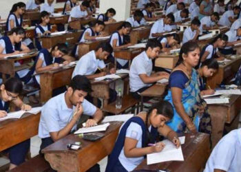 ஒரே தேர்வு மையத்தில் 167 பேர் வேதியியல் பாடத்தில் 100/100 : முறைகேடு சந்தேகம், விசாரணைக்கு கோரிக்கை!