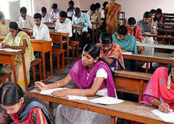 இடைநிலை ஆசிரியர் பயிற்சி தேர்வு: ஹால் டிக்கெட் வந்துருச்சா..!