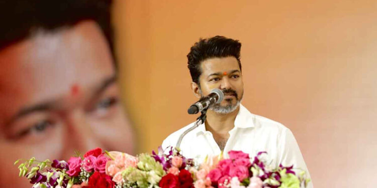 “நீட் மட்டும் தான் உலகமா ?” – மாணவர்கள் விருது விழாவில் தவெக தலைவர் விஜய் உரை !