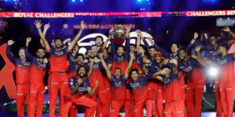 பஞ்சாப் அணியை வீழ்த்திய RCB – 17 ஆண்டுகளுக்குப் பிறகு கோப்பை வென்றது ! கண்ணீரில் விராட் கோலி !