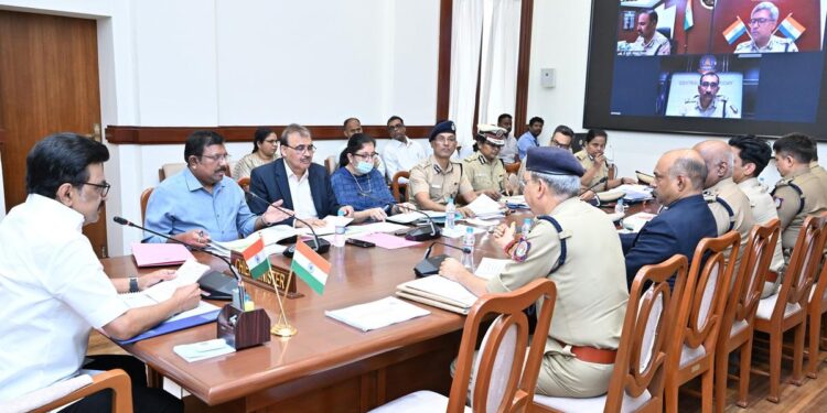 யார் கடமை தவறினாலும் தப்ப முடியாது-எச்சரித்த முதல்வர்!