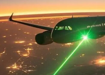 சென்னையில் மீண்டும் விமானம் மீது லேசர் ஒளி தாக்கம் – 15 நாட்களில் 3வது முறை !