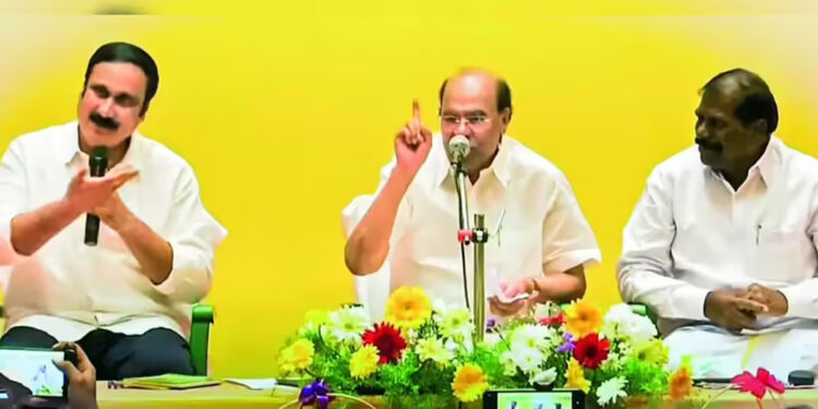 “என்னை குலசாமி என சொல்லிக்கொண்டே என் நெஞ்சில் குத்துகிறார்கள் ” – அன்புமணி குறித்து ராமதாஸ் விளக்கம் !