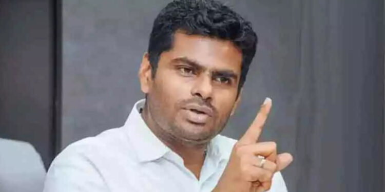 பொய்யான வாக்குறுதிகள் : அரசு டாக்டர்களை ஏமாற்றியதாக அண்ணாமலை குற்றச்சாட்டு