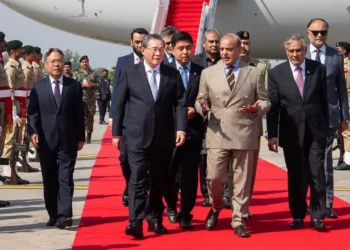 என்ன சீனா இந்தியாவிடம் இப்படி மாட்டிக்கிட்டாங்களே