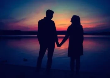 விடுதியில் கள்ளக்காதல் ஜோடி சேட்டை – ஷாக்கான ஊழியர்