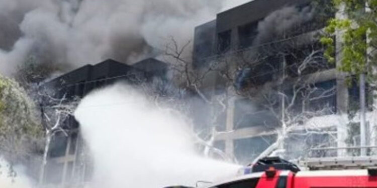 அகமதாபாத் விமான விபத்து : பயணித்தவர்கள் விவரம் வெளியீடு !