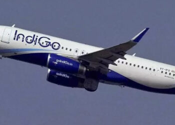நடுவானில் தொழில்நுட்பக் கோளாறு : இண்டிகோ விமானம் டில்லியில் அவசரமாக தரையிறக்கப்பட்டது