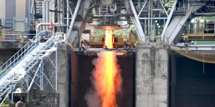 கிரையோஜெனிக் என்ஜின் சோதனை வெற்றி: இஸ்ரோ தகவல்