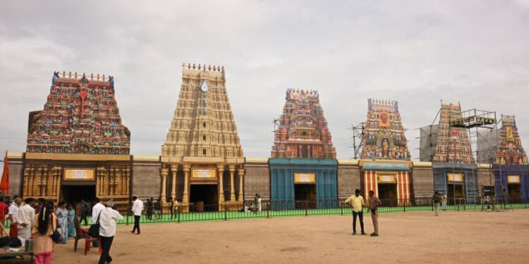 முருக பக்தர்கள் மாநாடு… வாகனங்களுக்கு பாஸ் தேவையா..?