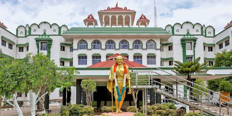 திருவிழாவில் ஆடல், பாடல் நிகழ்ச்சி : பச்சைக்கொடி காட்டிய நீதிமன்றம்!