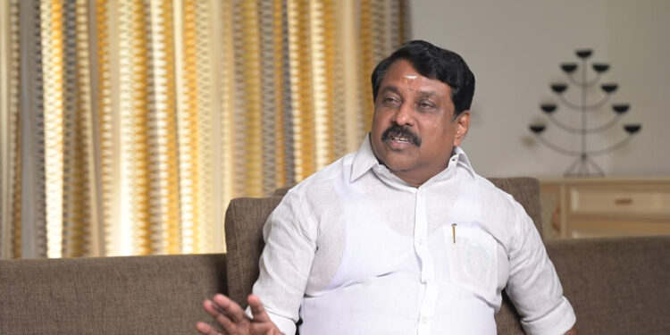 குமரி காதலி வீட்டில் இளைஞர் மர்ம மரணம் : நயினார் நாகேந்திரன் பரபரப்பு பதிவு