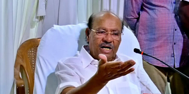 எனக்கே அதிகாரம் ! என்னுடன் இருப்பவர்களுக்கே சீட் – பா.ம.க. ராமதாஸ் திட்டவட்டம்