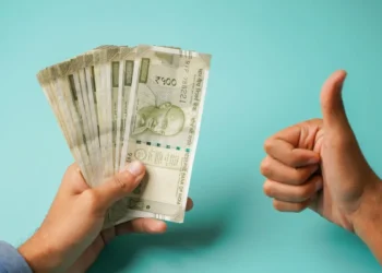 நாடு முழுக்க உயரும் அரசு ஊழியர்களின் சம்பளம்.. புதிய சம்பளம் எவ்வளவு? 