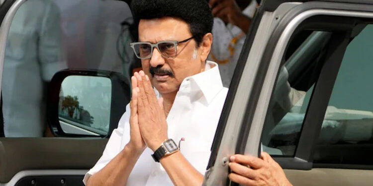 தமிழ்நாட்டின் அடுத்த முதல்வர் யார் ? மக்கள் முடிவில் முன்னணியில் மு.க. ஸ்டாலின் !