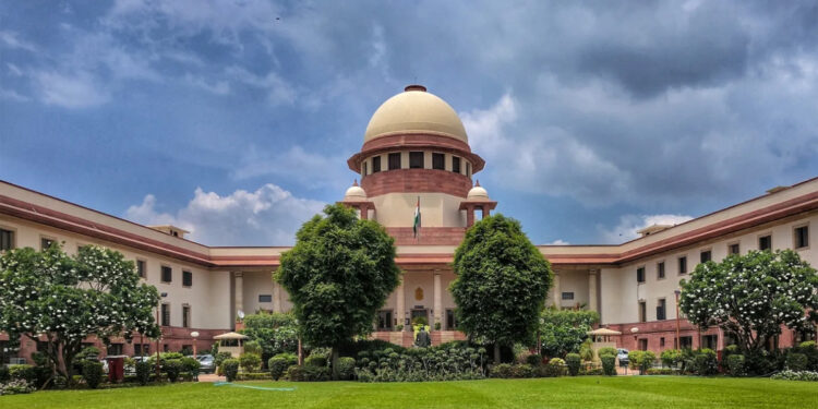 சமக்ரா சிக்ஷா நிதி விவகாரம் : தமிழகத்தின் அவசர மனுவை விசாரிக்க உச்சநீதிமன்றம் மறுப்பு !