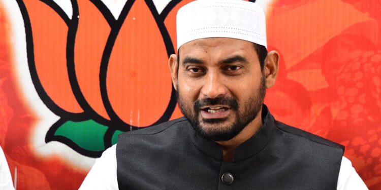 மதி மயக்கத்தில் தமிழக முதல்வர் – வேலூர் இப்ராகிம்