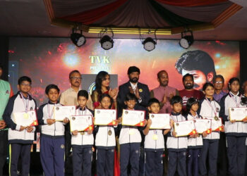 விஜய் பிறந்தநாளை முன்னிட்டு கத்தார் நாட்டில் விருது வழங்கும் விழா