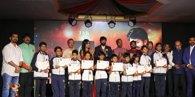 விஜய் பிறந்தநாளை முன்னிட்டு கத்தார் நாட்டில் விருது வழங்கும் விழா