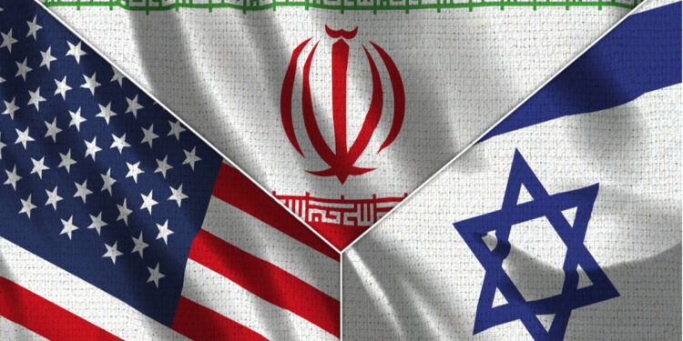 இஸ்ரேல் – ஈரான் மோதல் : போரில் இறங்குமா அமெரிக்கா ?