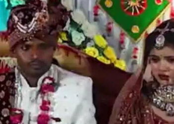 முதலிரவுக்கு காத்திருந்த கணவன்…கத்தியை காட்டிய மனைவி..!