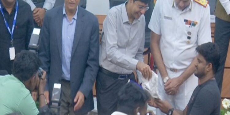 இன்ஜினியர்களுக்கு டிமாண்ட் வரும்-அடித்துச்சொல்லும் IIT காமகோடி