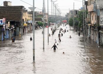 பாகிஸ்தான் வெள்ளம்-234 பேர் பலி