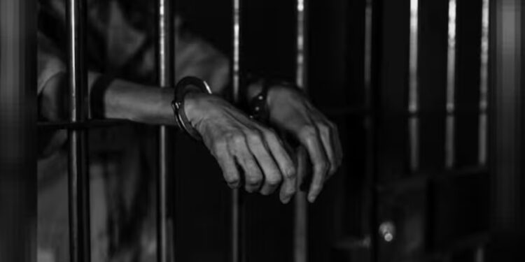 கோவையில் 16 வயது சிறுமி கூட்டு பலாத்காரம் வழக்கில் 7 பேருக்கு சாகும் வரை சிறைத் தண்டனை